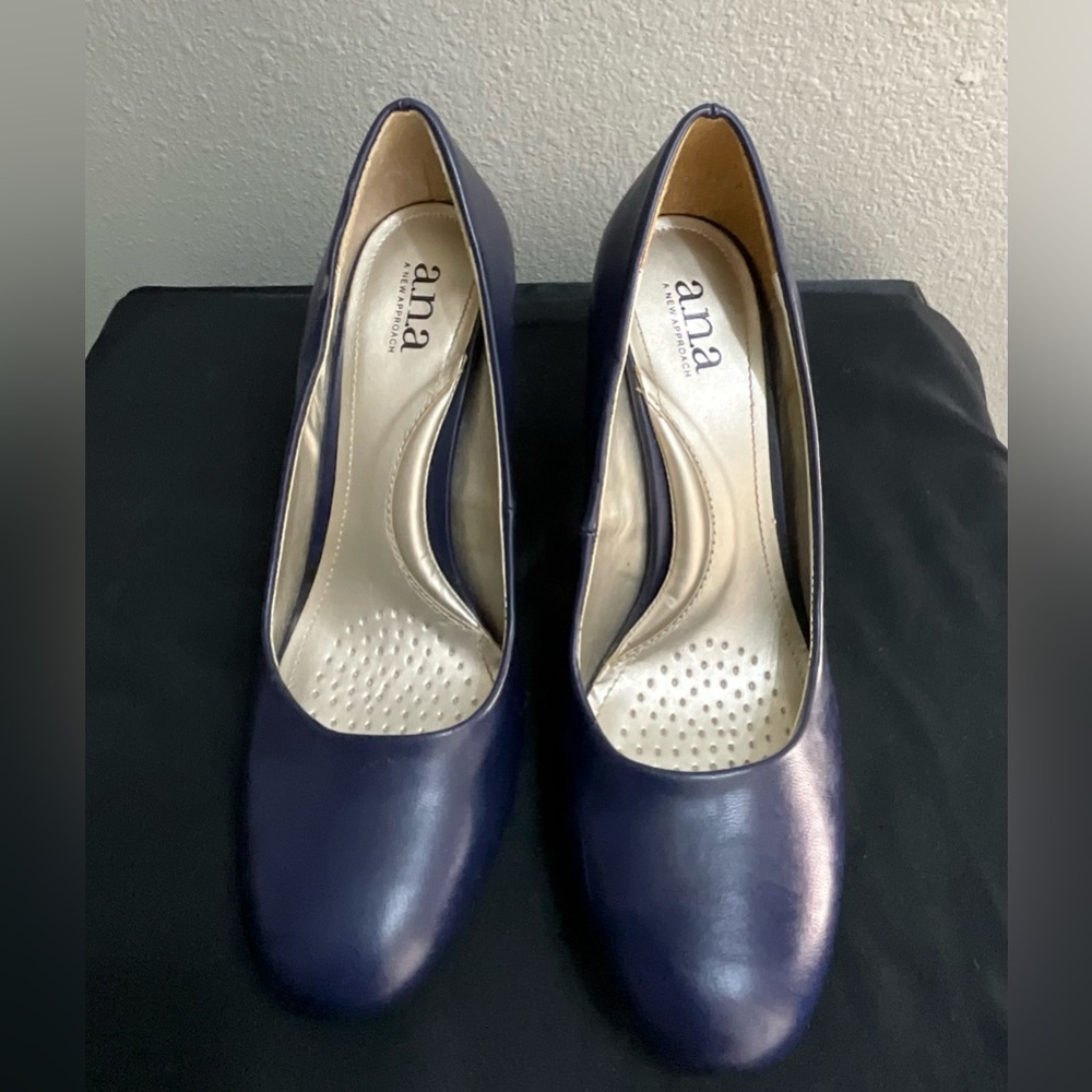 a.n.a Classic Dark Blue Heels